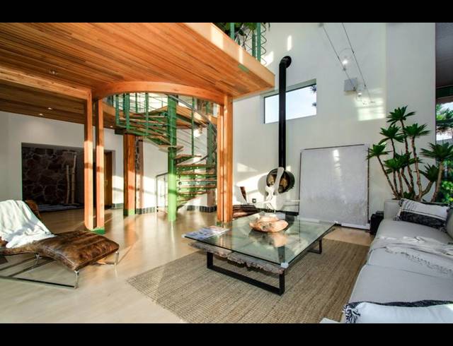 3 BEDROOM PROPERTY TO RENT IN FOURWAYS GARDENS